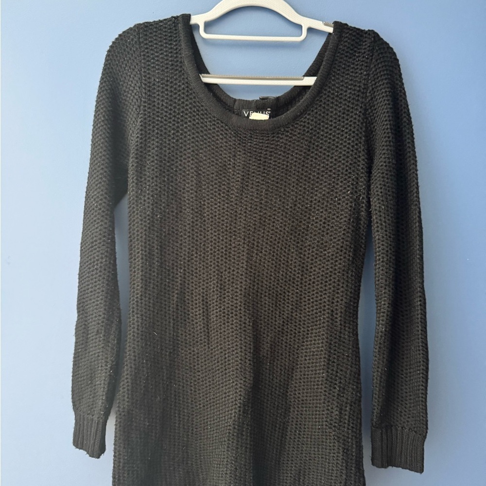 VENUS Black Knit Sweater - Picture 2 of 3